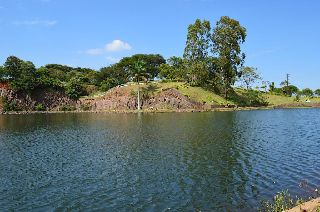 Hotel Lago das Pedras Apucarana Exterior foto